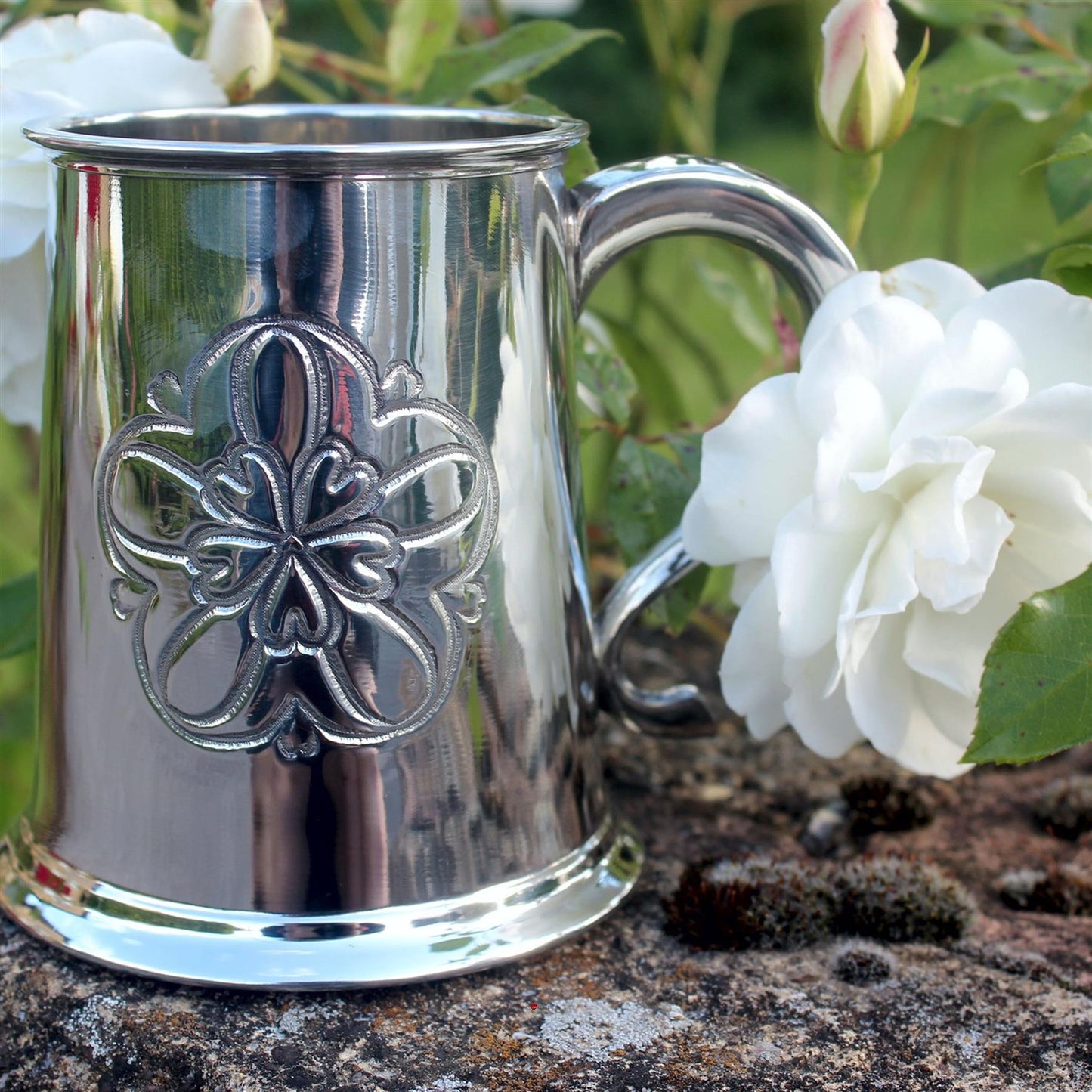 Pewter Tankard 1 Pint Embossed Yorkshire Rose Perfect for Engraving