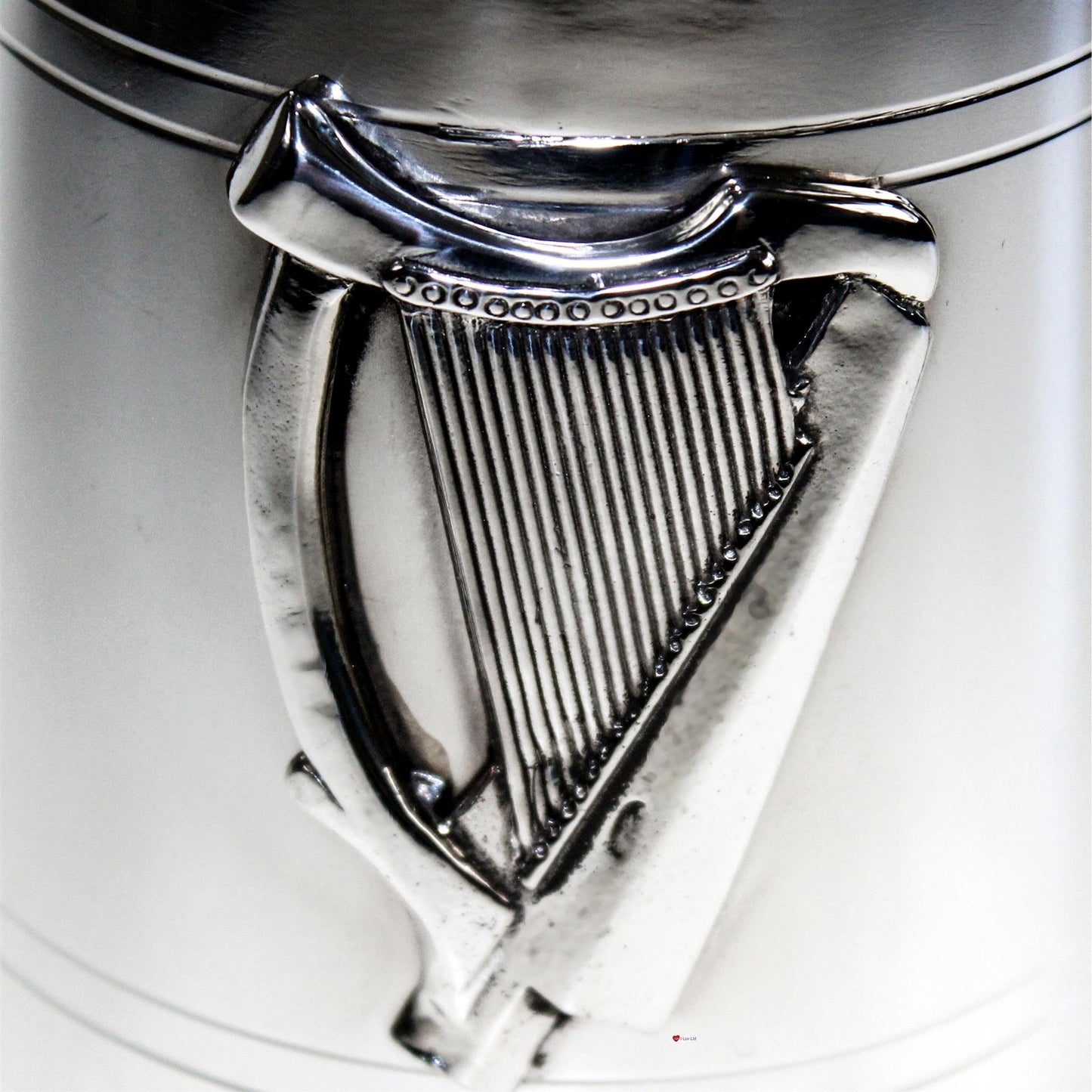 Pewter Tankard 1 Pint Raised Irish Harp Badge Double Line Perfect for Engraving