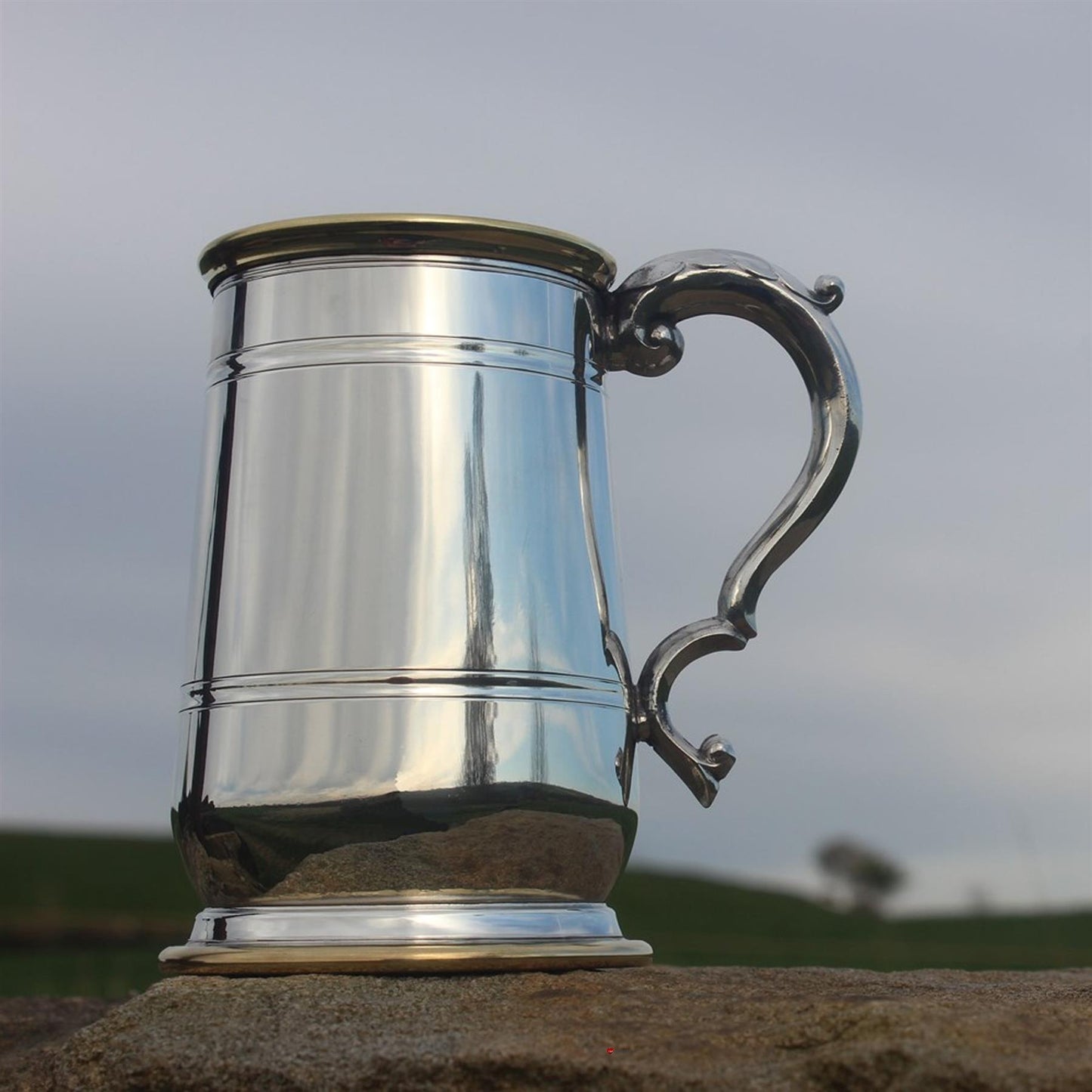 Pewter Tankard 1 Pint Hallam Style Jacobean Brass Detail Perfect for Engraving