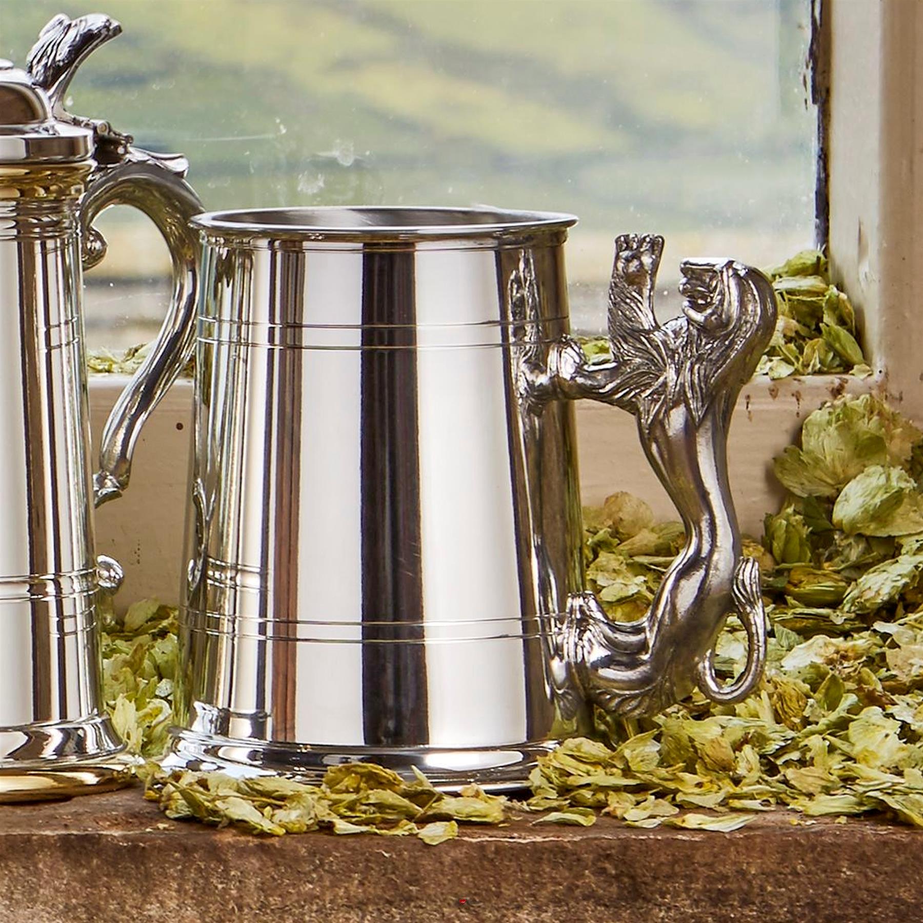Pewter Tankard 1 Pint Plain Double Lines Lion Rampant Handle High-Quality Pewter