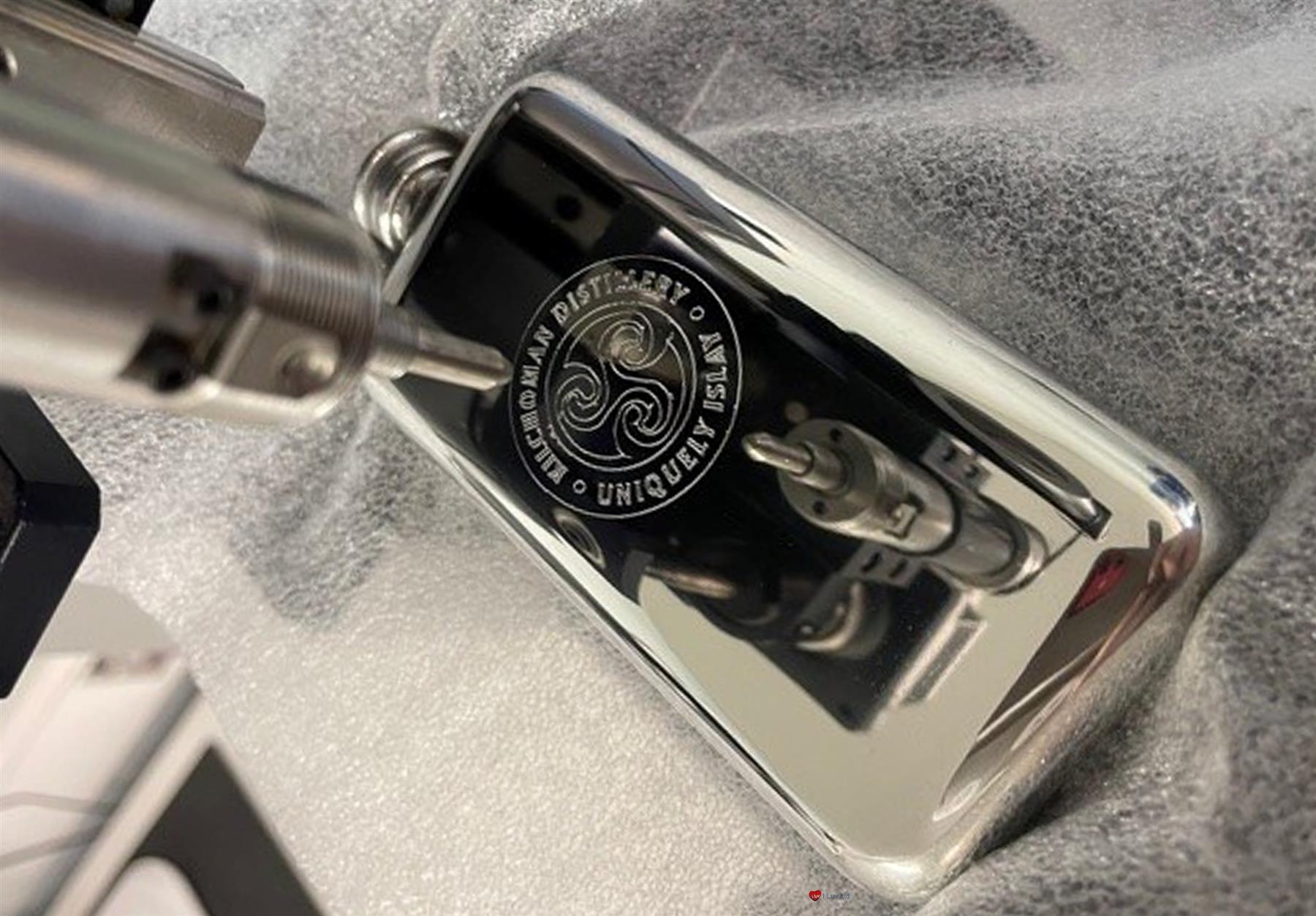 3oz Pewter Flask Rounded with Plain Bright Polished Screw Perfect for Engraving