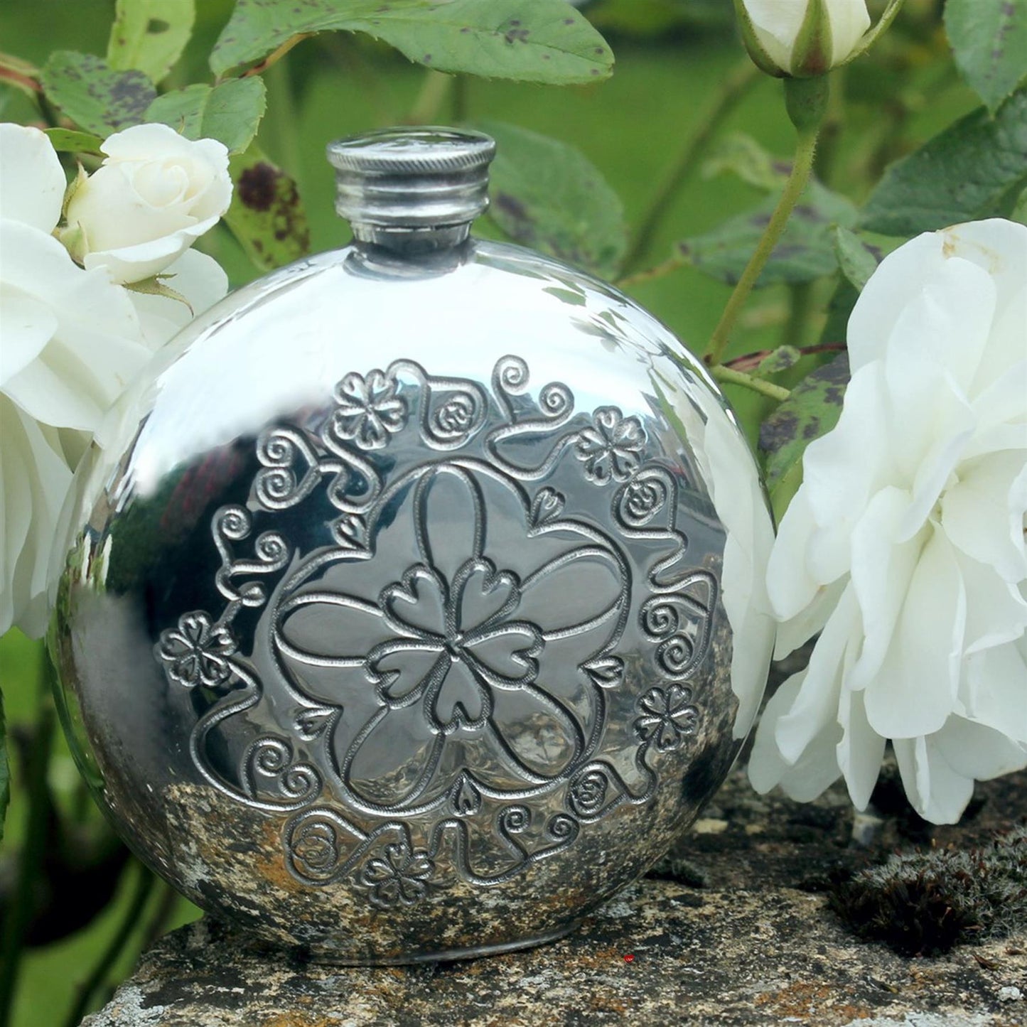 Round 6oz Pewter Hip Flask with Detailed Yorkshire Rose Pattern Polished Screw