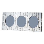 Rectangular mat with spoon pattern and three gray circles on a white background